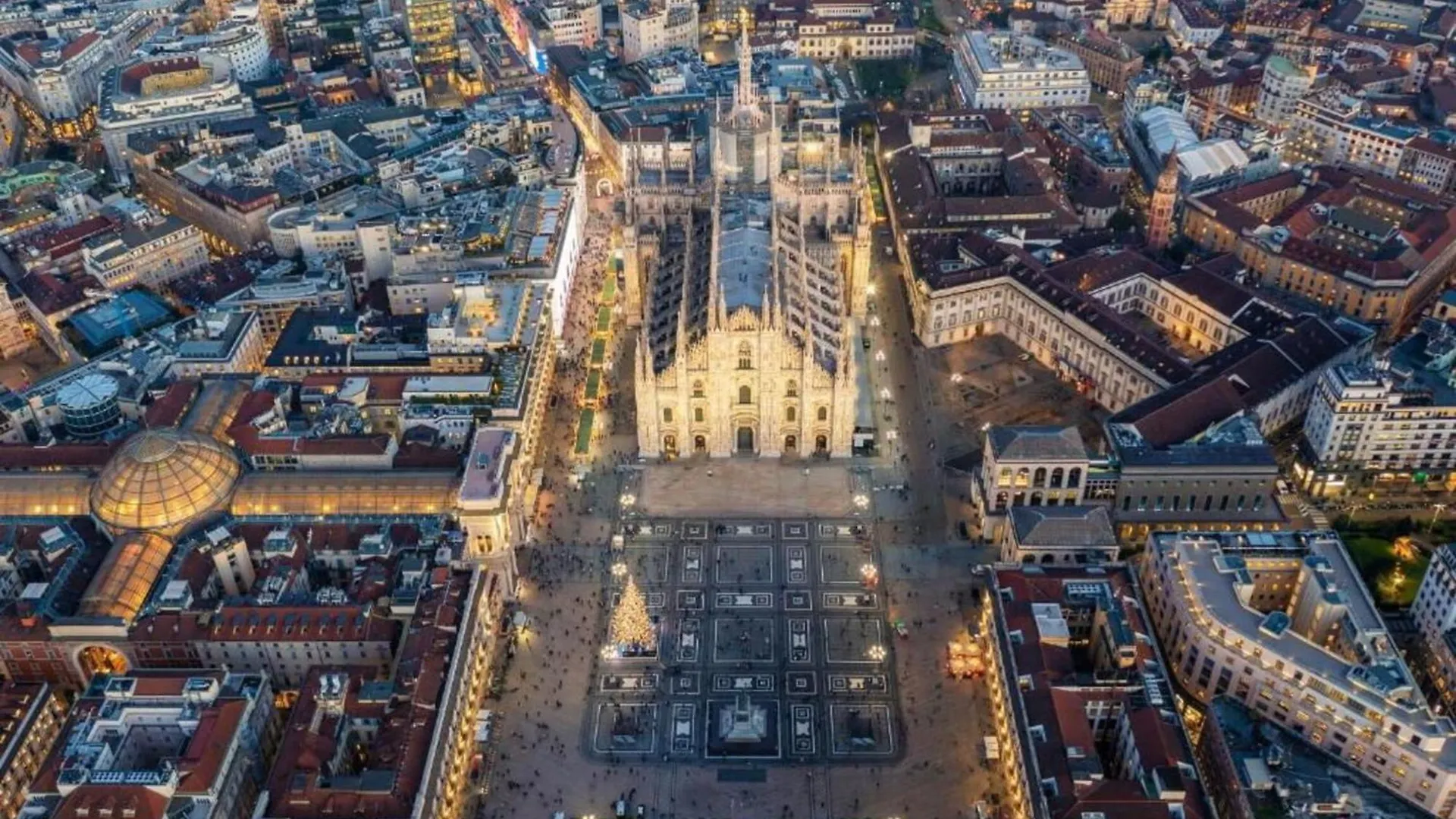 Duomo-Fiera Milano - Five Stars Milanese Style By Halldis Appartamento